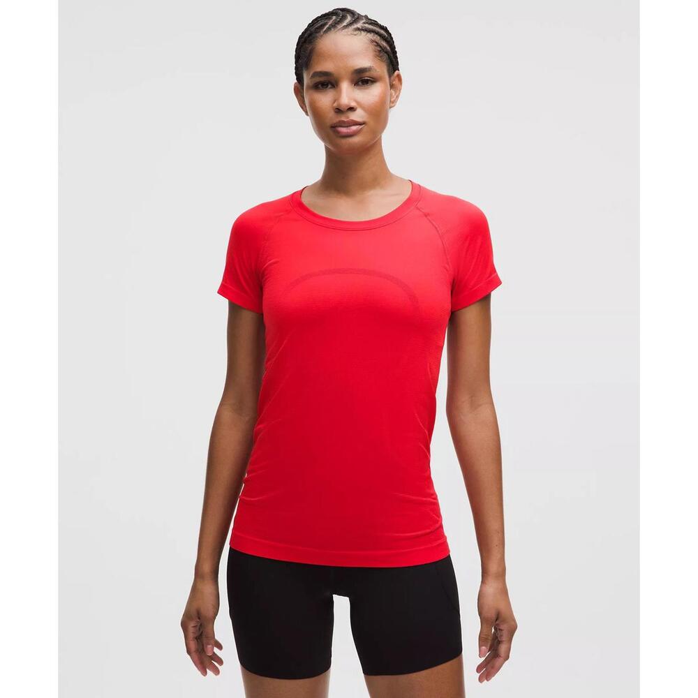 Swiftly Tech Short-Sleeve Shirt 2.0 (Hip Length) - Lulu Red - Picture 1 of 3